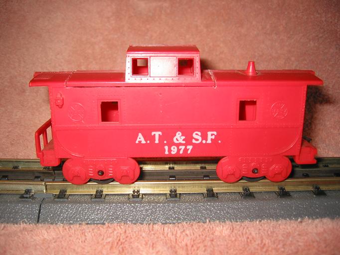 Marx Caboose with roof cuts